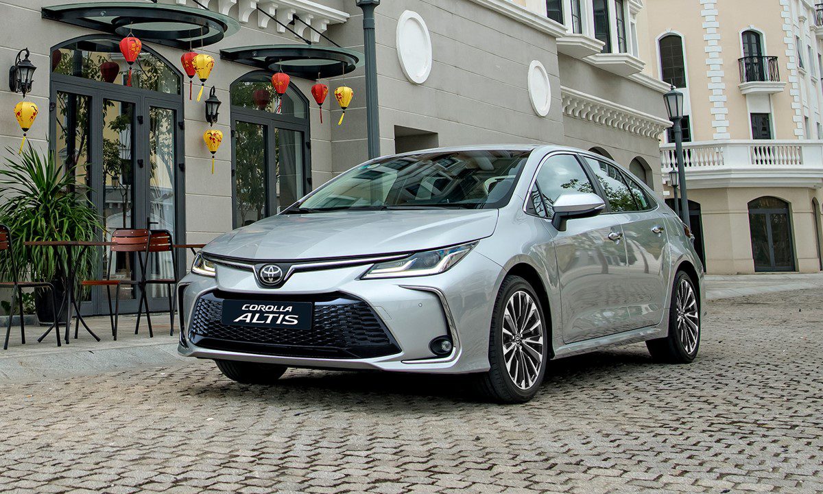 ngoại thất toyota altis