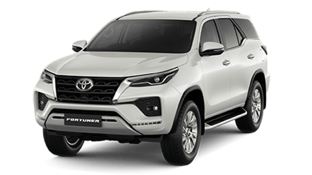 toyota fortuner trắng