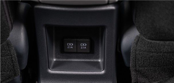 công sạc toyota veloz cross