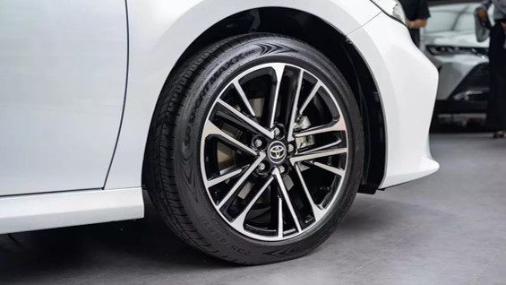 toyota camry 2024